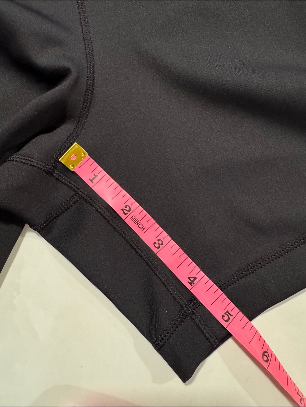 Brooks Black Women’s Bike Shorts with Side Pockets - Picture 11 of 11